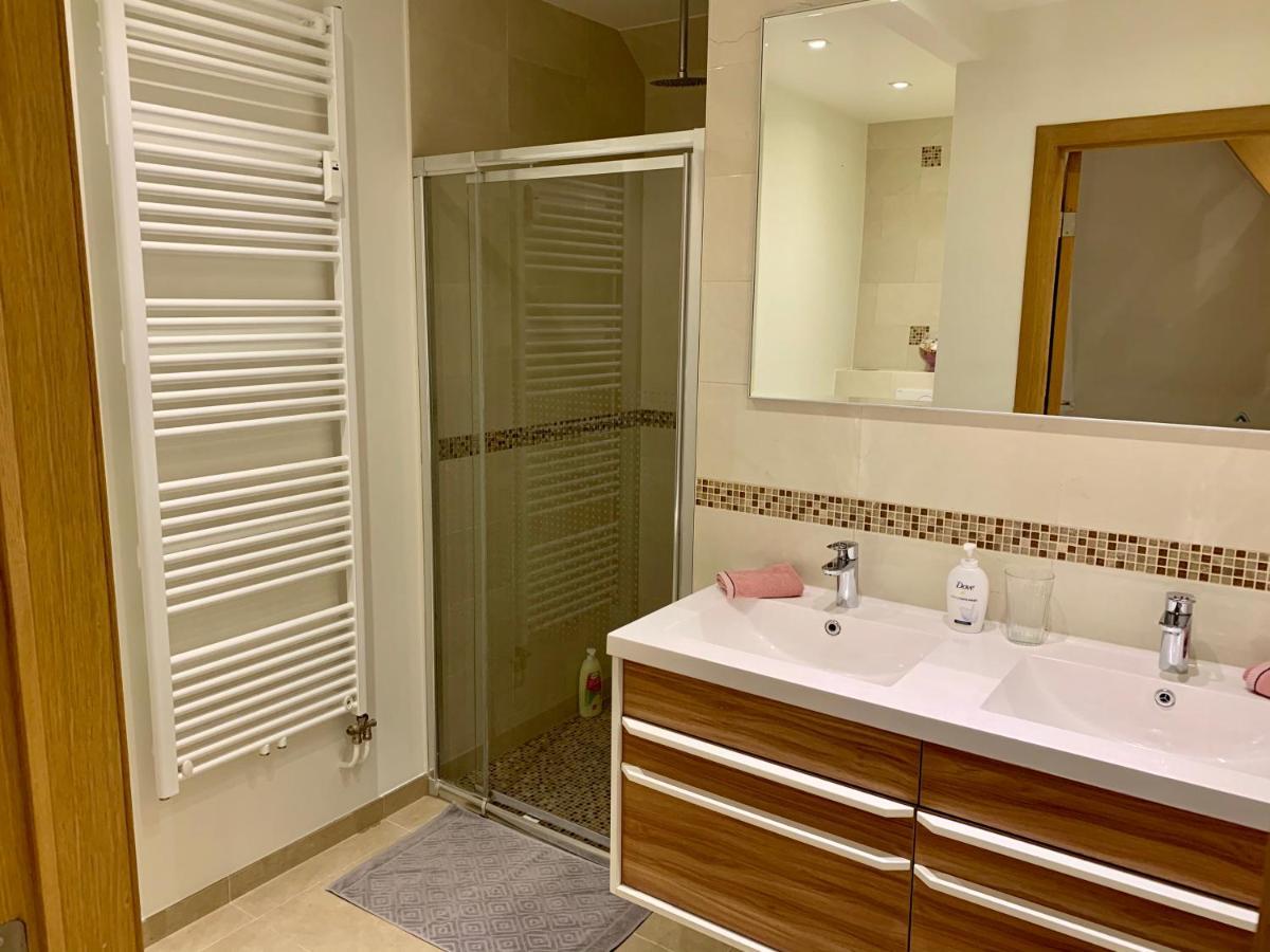 Appartement Chez Agnes บรัสเซลส์ ภายนอก รูปภาพ