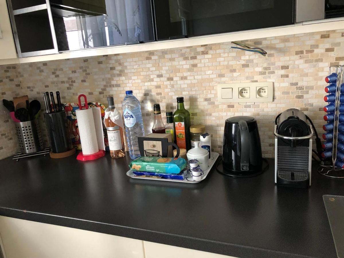 Appartement Chez Agnes บรัสเซลส์ ภายนอก รูปภาพ