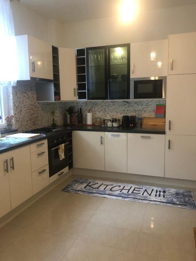 Appartement Chez Agnes บรัสเซลส์ ภายนอก รูปภาพ
